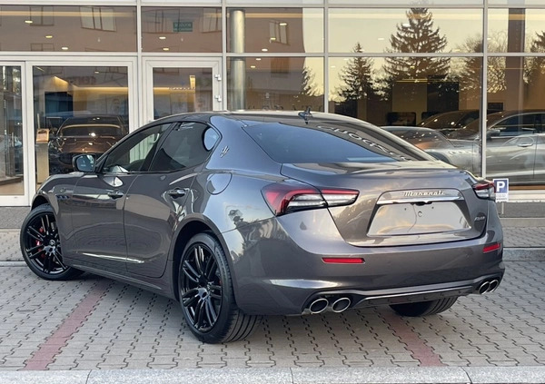 Maserati Ghibli cena 131146 przebieg: 12, rok produkcji 2023 z Ostroróg małe 56